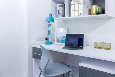 1 bed studio, Bassett Green Road, Swaythling, Southampton, SO163QB - Image 3